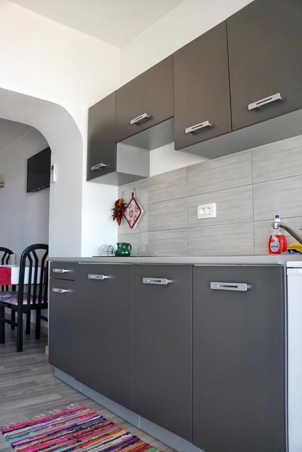 Apartmani Vesna Замбратия Екстериор снимка