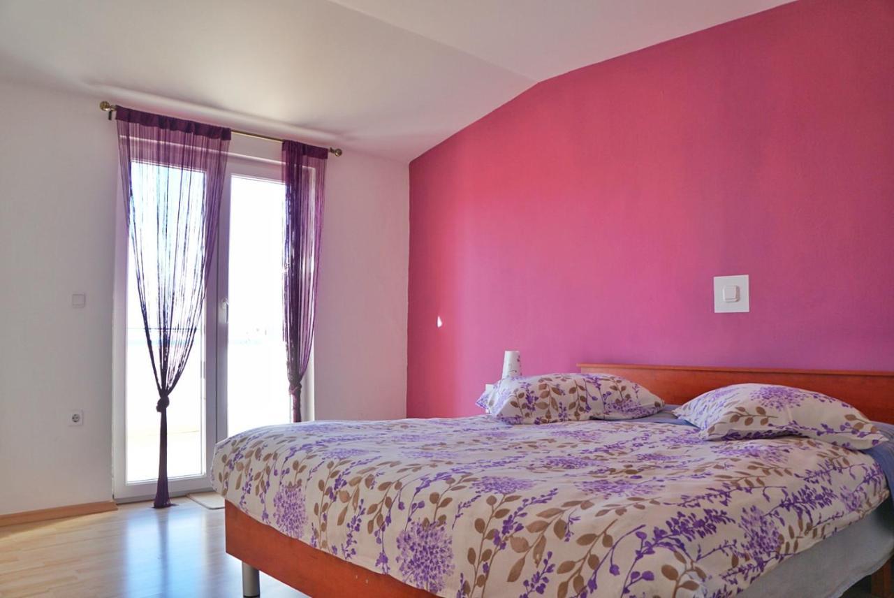 Apartmani Vesna Замбратия Екстериор снимка
