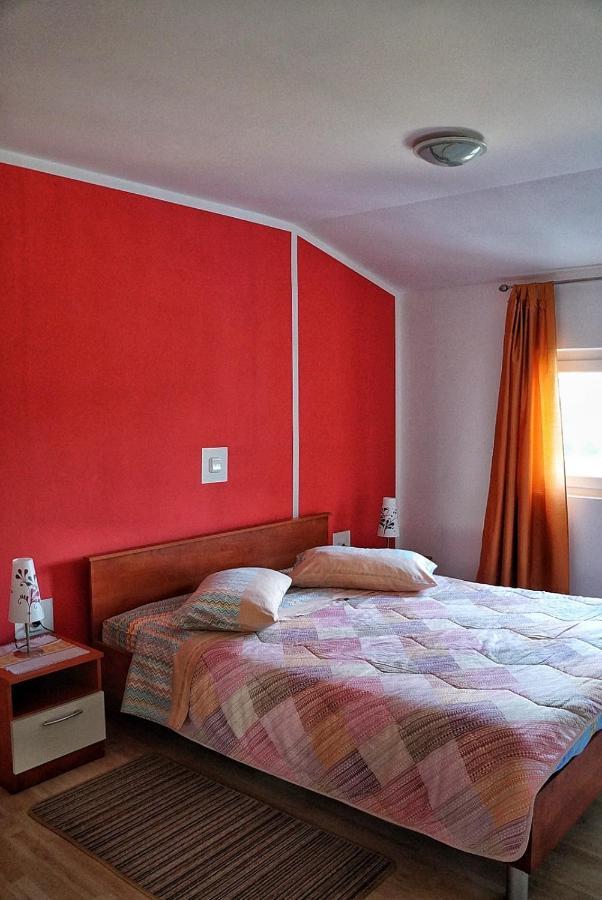Apartmani Vesna Замбратия Екстериор снимка