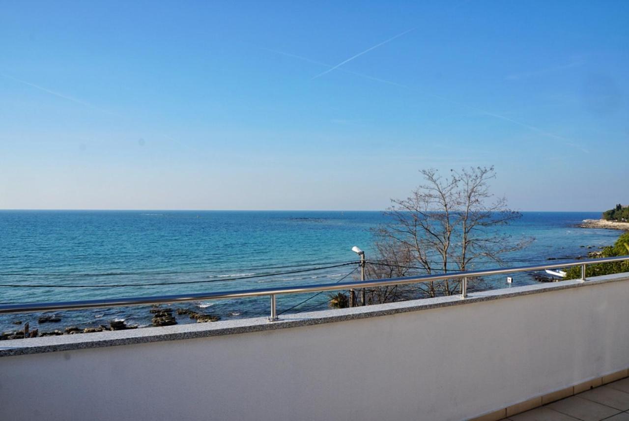 Apartmani Vesna Замбратия Екстериор снимка