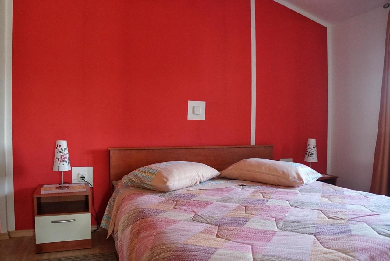 Apartmani Vesna Замбратия Екстериор снимка