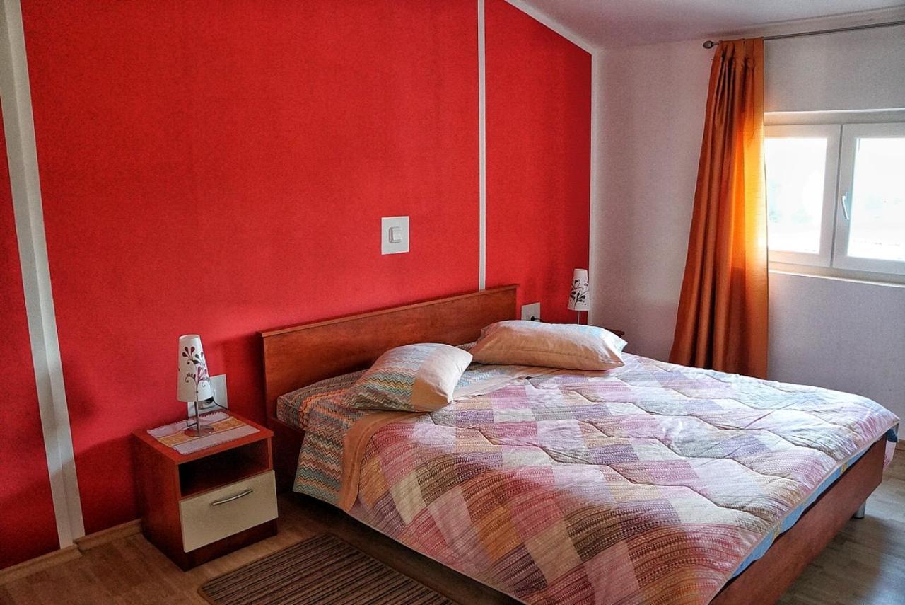Apartmani Vesna Замбратия Екстериор снимка