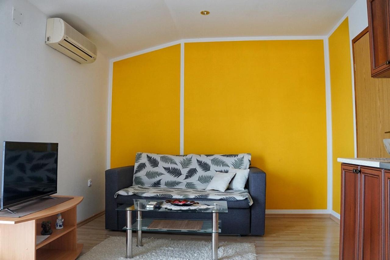 Apartmani Vesna Замбратия Екстериор снимка